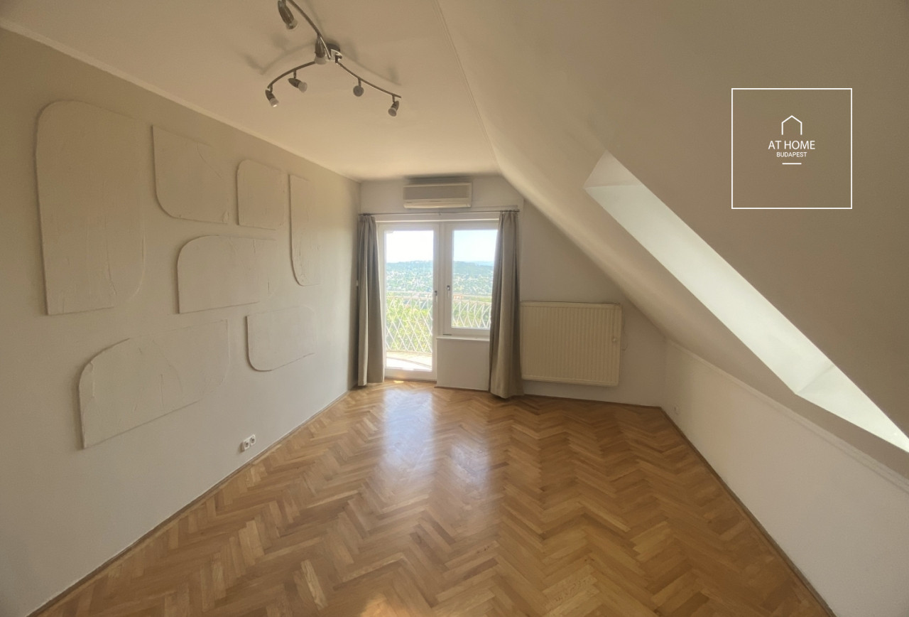 Panoramic Family Home in One of the Most Desirable Areas of Testvérhegy, District 3 of Budapest