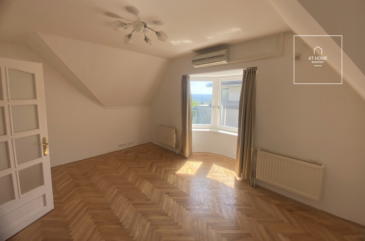 Panoramic Family Home in One of the Most Desirable Areas of Testvérhegy, District 3 of Budapest