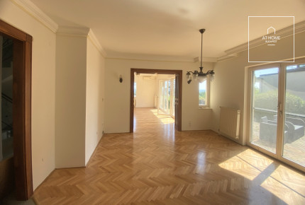 Bűbájos Önálló családi ház  Budapest III. kerület, Táborhegy