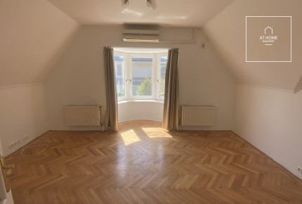 Bűbájos Önálló családi ház  Budapest III. kerület, Táborhegy
