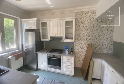 Panoramic Family Home for Sale in One of the Most Desirable Areas of Testvérhegy, District 3 of Budapest