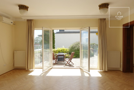 Panoramic Family Home for Sale in One of the Most Desirable Areas of Testvérhegy, District 3 of Budapest