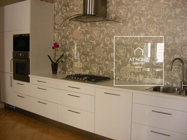 Napfényes lakás kiadó Budapest VII. kerület, Erzsébetváros