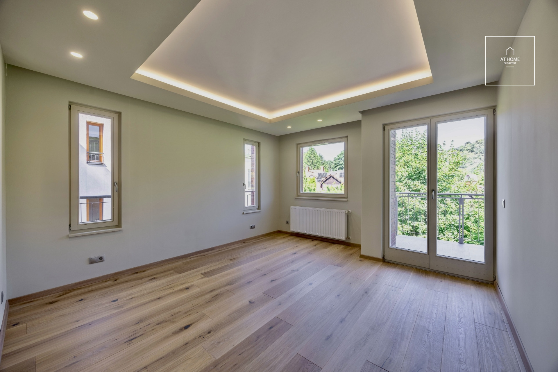 Premium Duplex Apartment with Huge Rooftop Terrace – Green Residential Area,  District II, Budapest