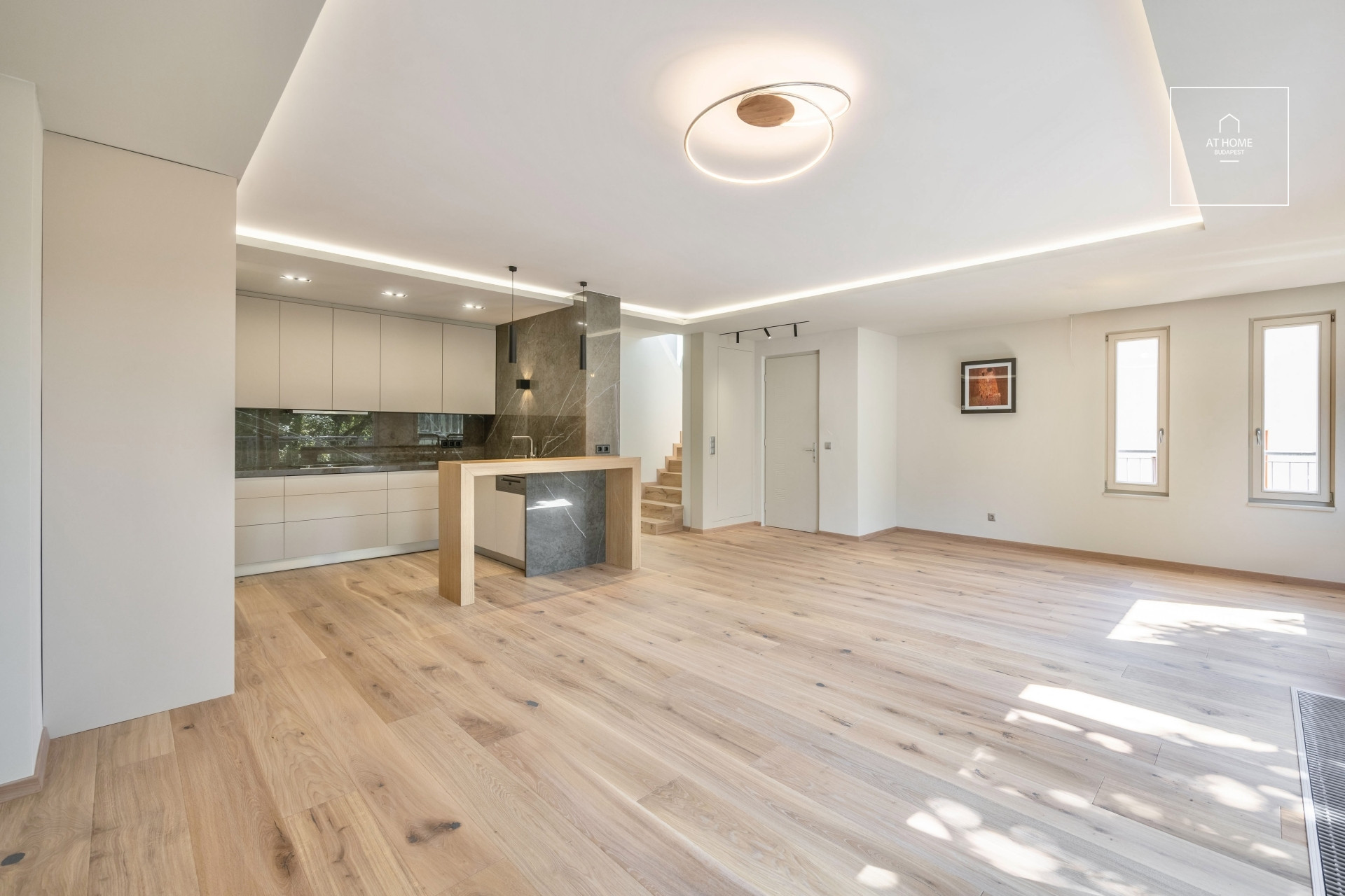 Premium Duplex Apartment with Huge Rooftop Terrace – Green Residential Area,  District II, Budapest