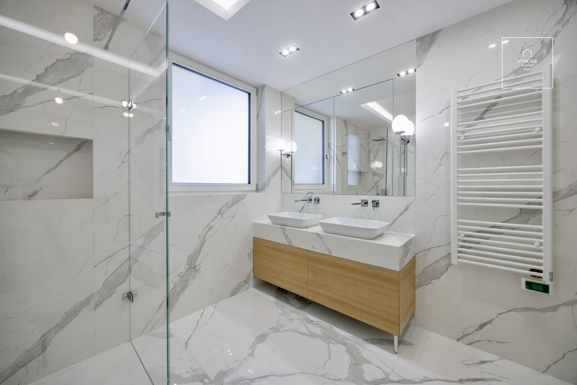 Premium Duplex Apartment with Huge Rooftop Terrace – Green Residential Area,  District II, Budapest