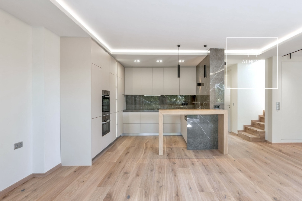 Premium Duplex Apartment with Huge Rooftop Terrace – Green Residential Area,  District II, Budapest