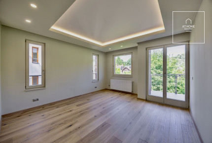 Premium Duplex Apartment with Huge Rooftop Terrace – Green Residential Area,  District II, Budapest