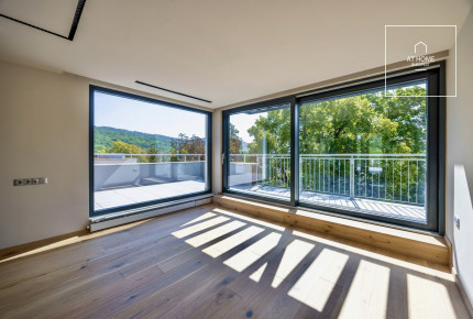 Premium Duplex Apartment with Huge Rooftop Terrace – Green Residential Area,  District II, Budapest