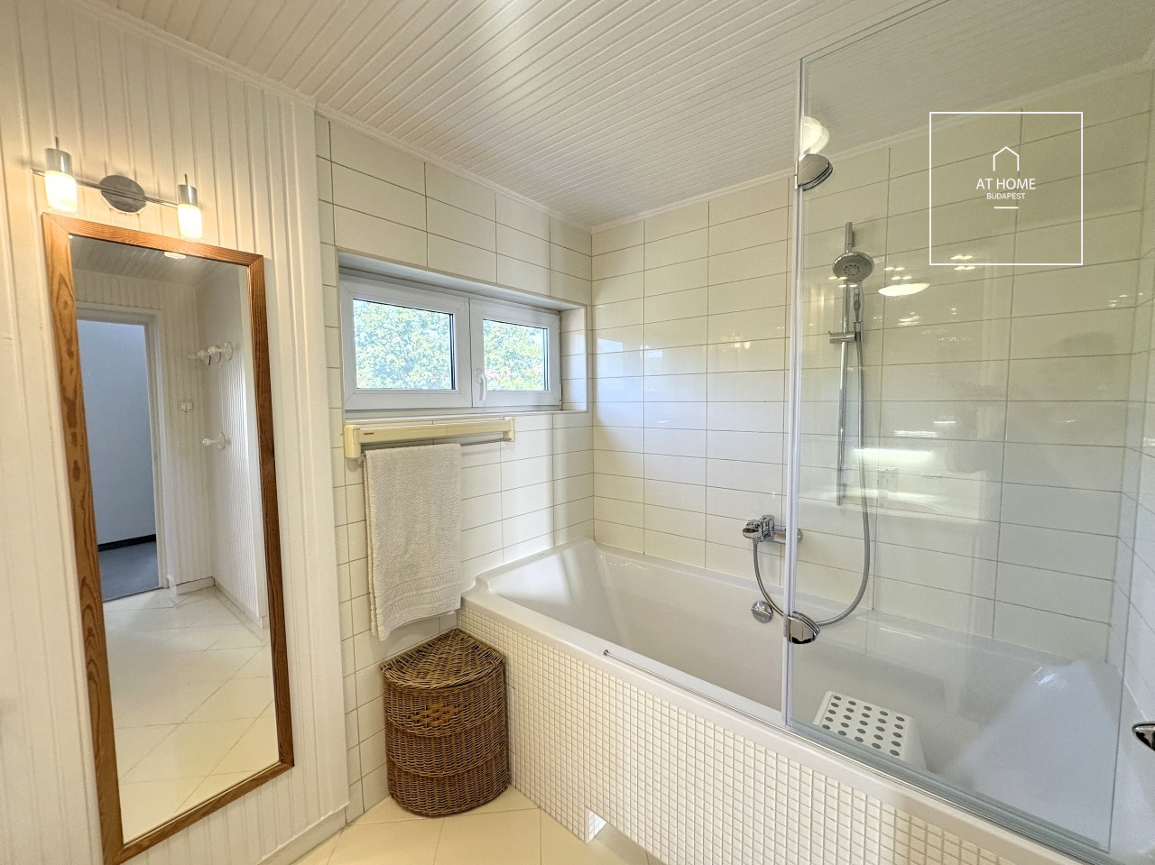 Refurbished detached house for rent  II/A. district, Pesthidegkút