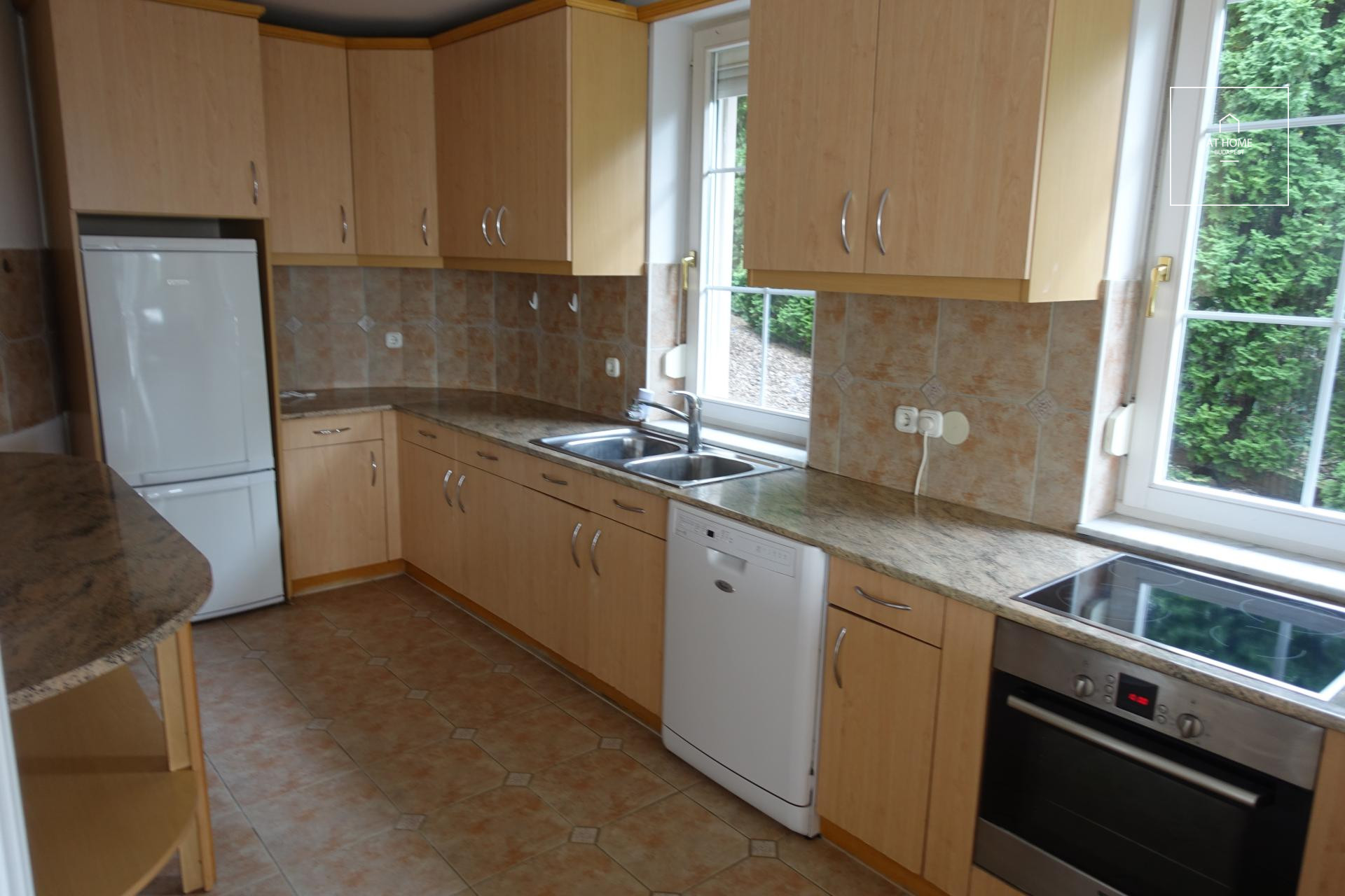 Wonderful apartment  Budapest III. district, Testvérhegy