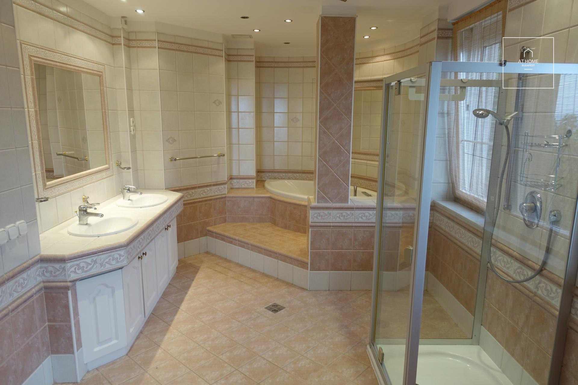 Wonderful apartment  Budapest III. district, Testvérhegy