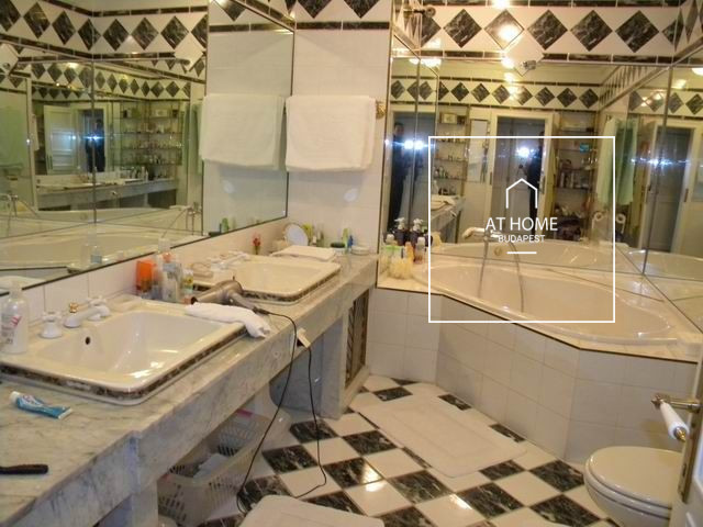 Beautiful detached house for sale Budapest XII. district, Farkasvölgy
