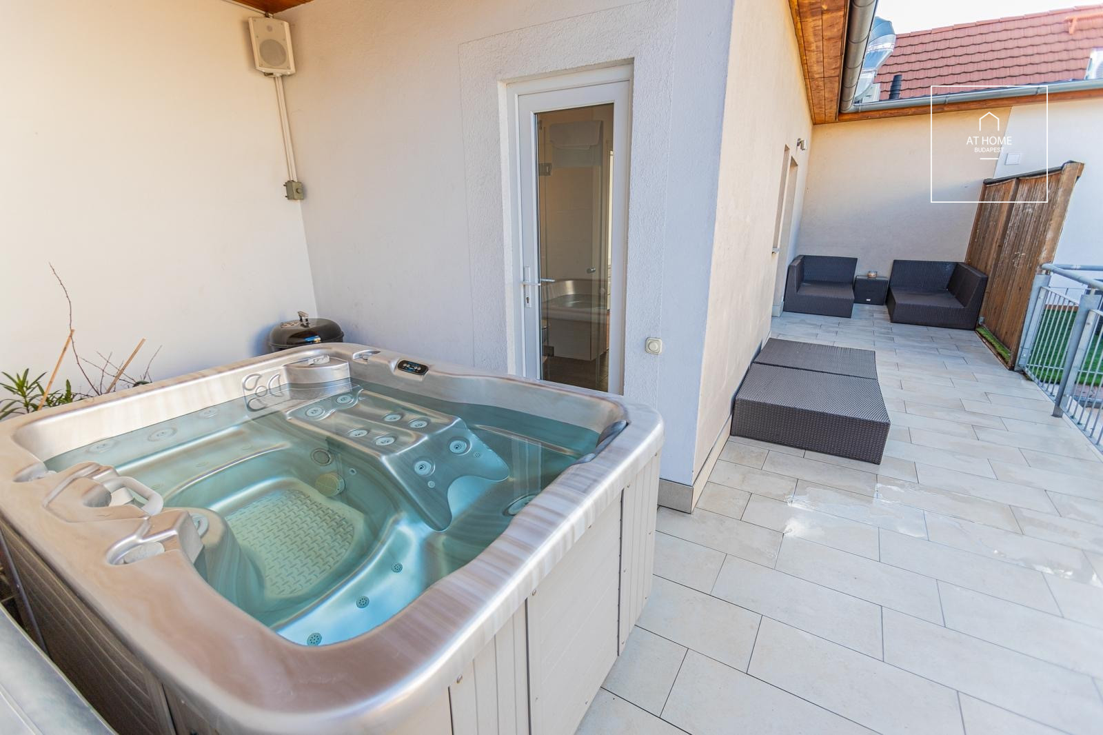 Beautiful apartment for rent Budapest VI. district, Terézváros