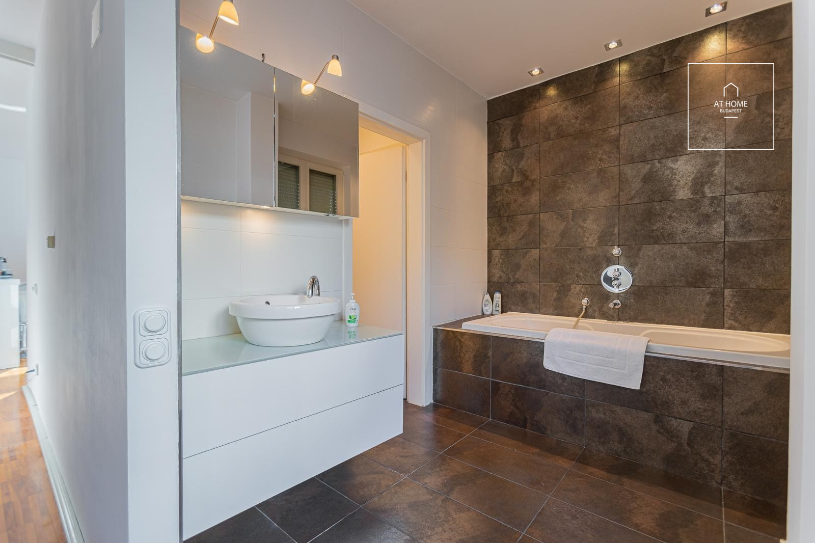 Beautiful apartment for rent Budapest VI. district, Terézváros