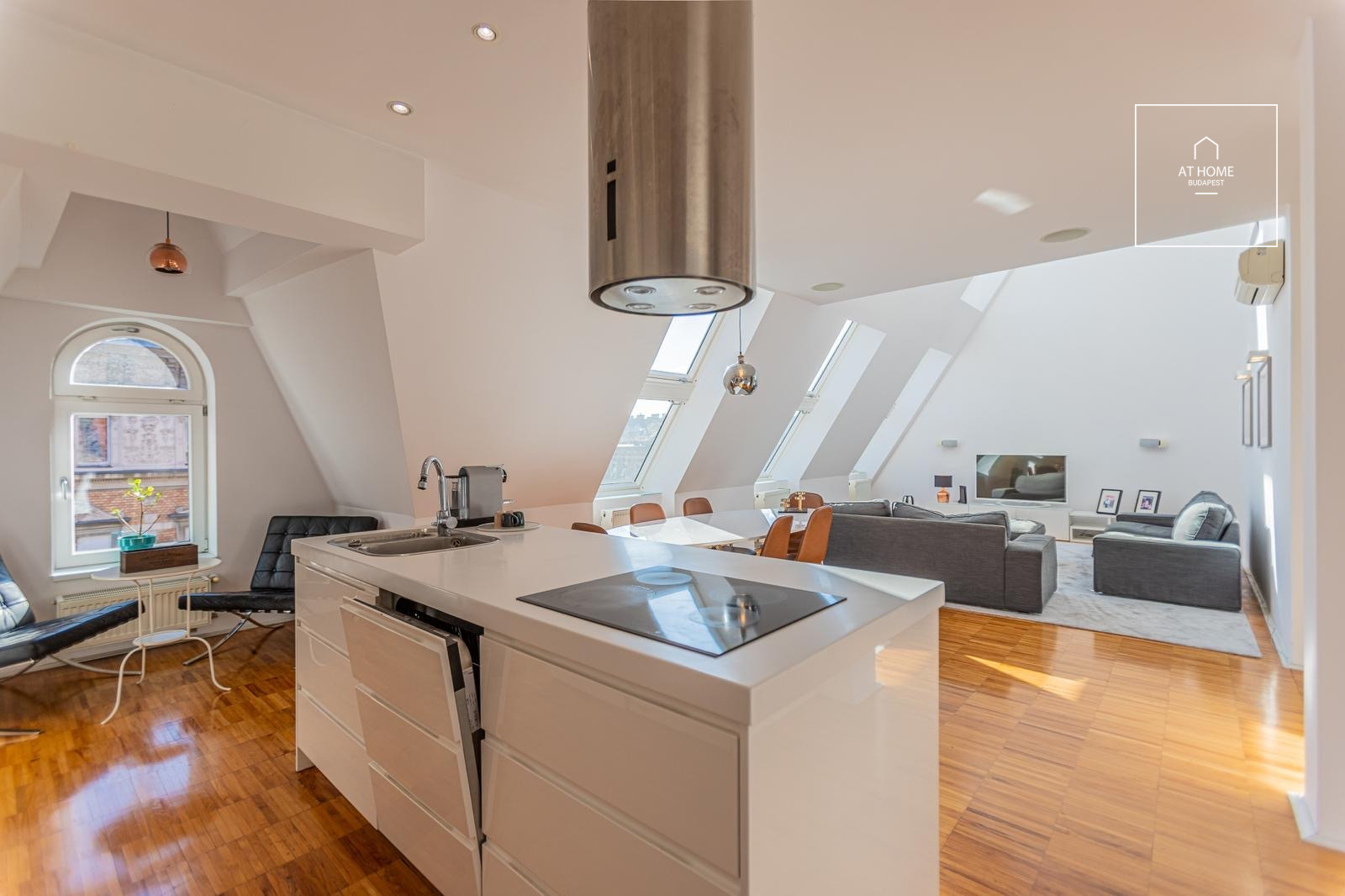 Beautiful apartment for rent Budapest VI. district, Terézváros