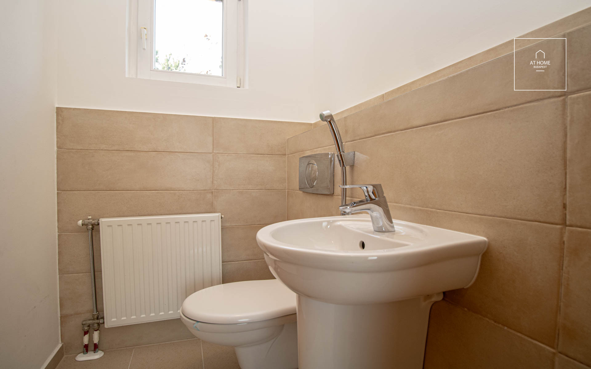 Beautiful semi-detached house for rent Budapest II. district, Szemlőhegy