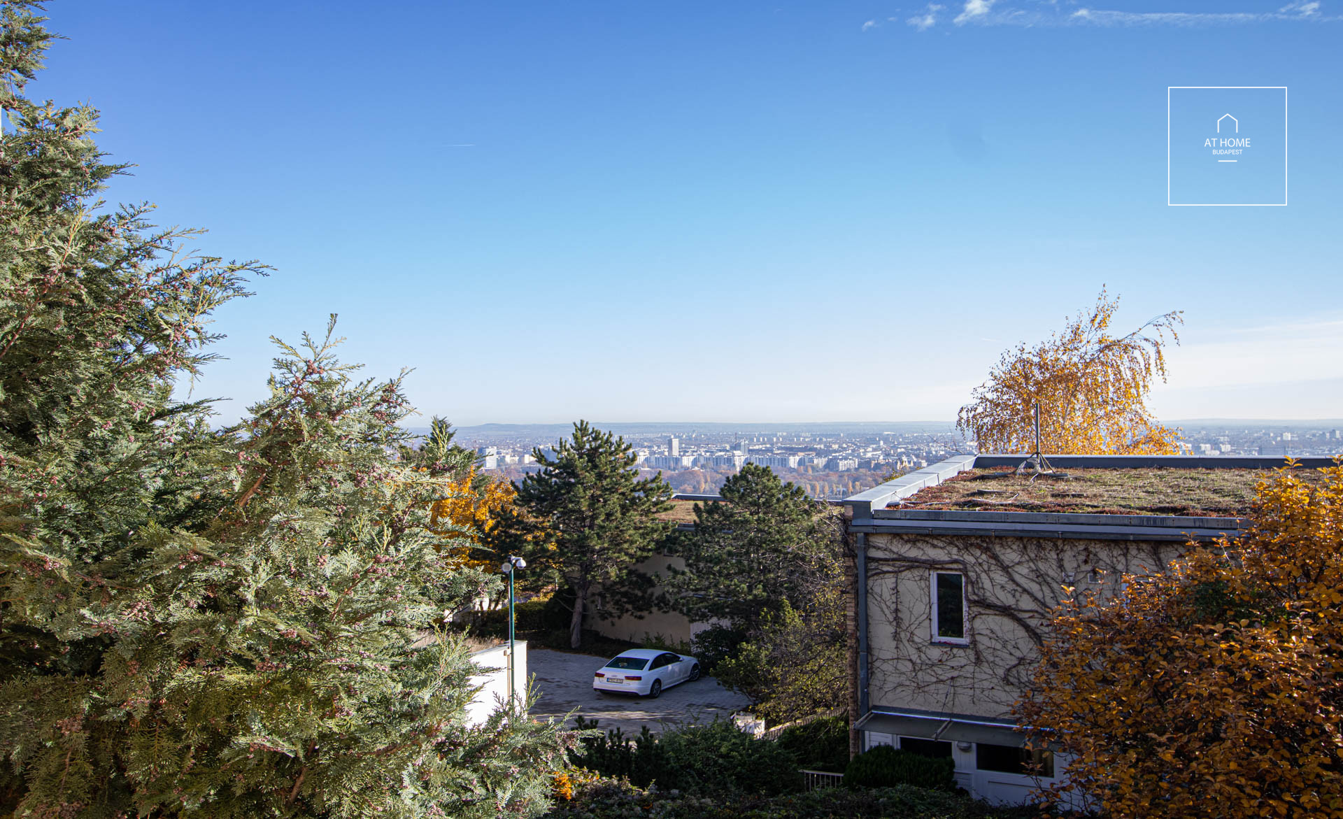 Beautiful semi-detached house for rent Budapest II. district, Szemlőhegy