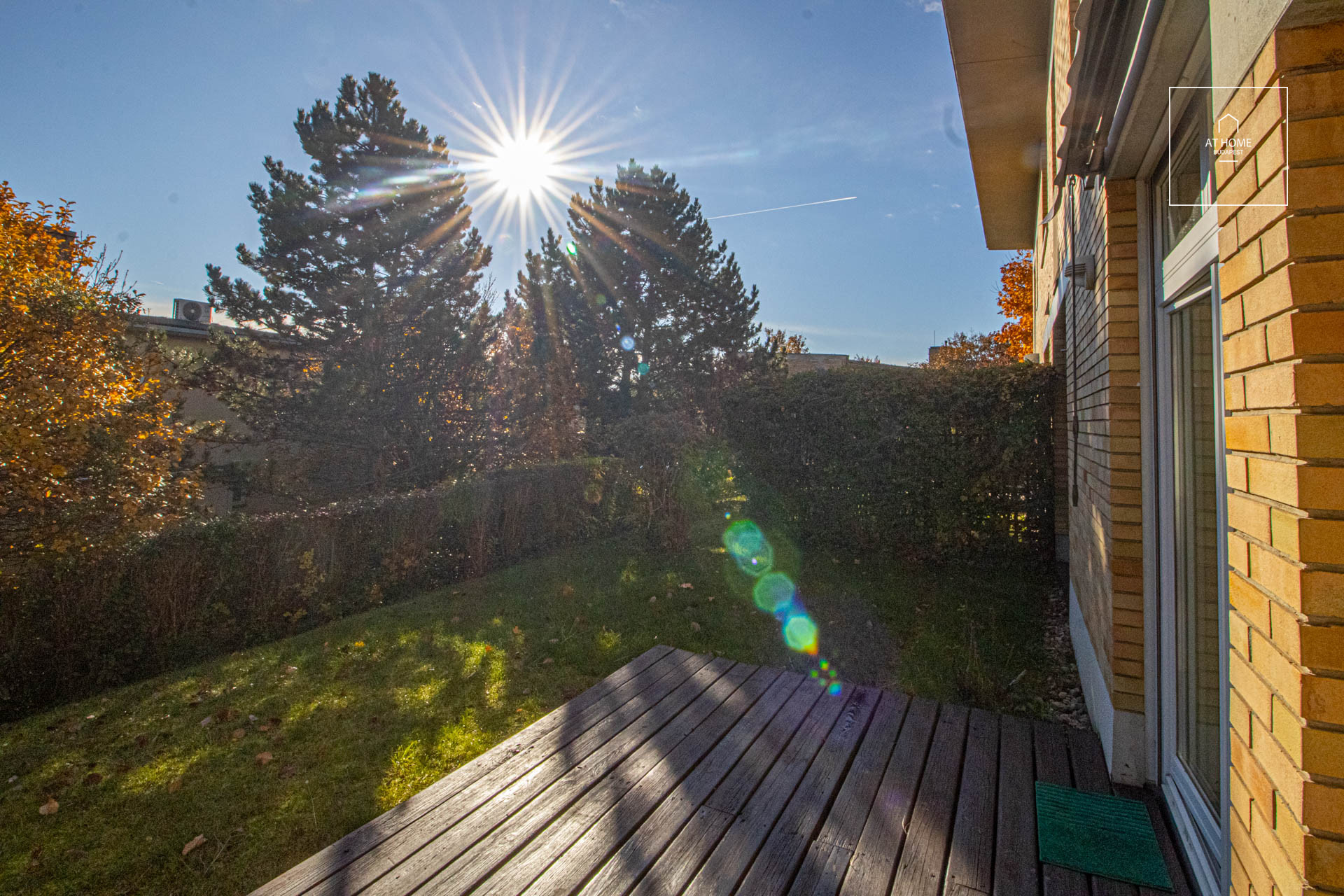 Beautiful semi-detached house for rent Budapest II. district, Szemlőhegy