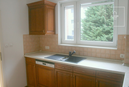 Three-bedroom apartment in a green area for rent Budapest II. district, Kurucles