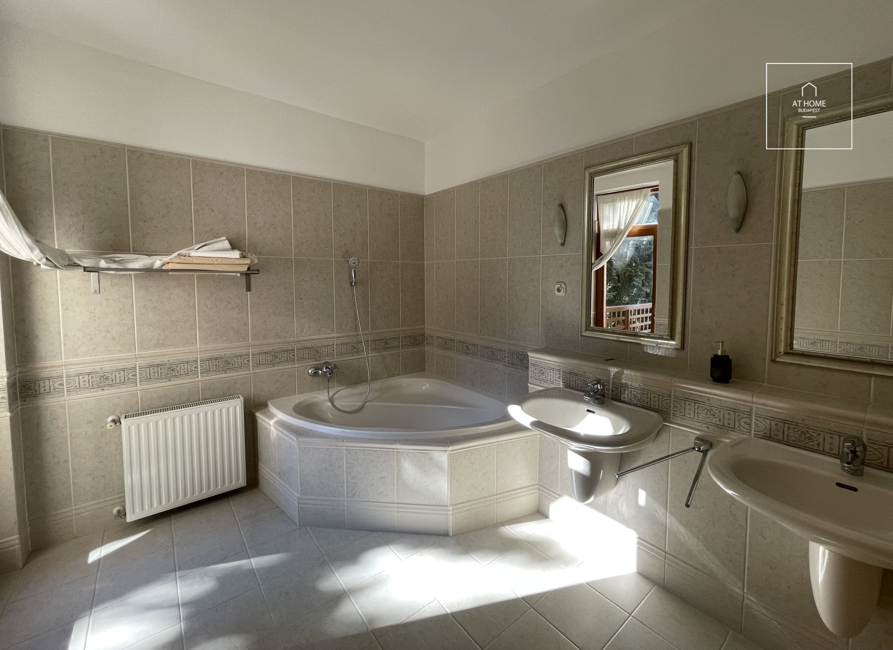 Zöldövezeti lakás kiadó Budapest XII. kerület, Svábhegy