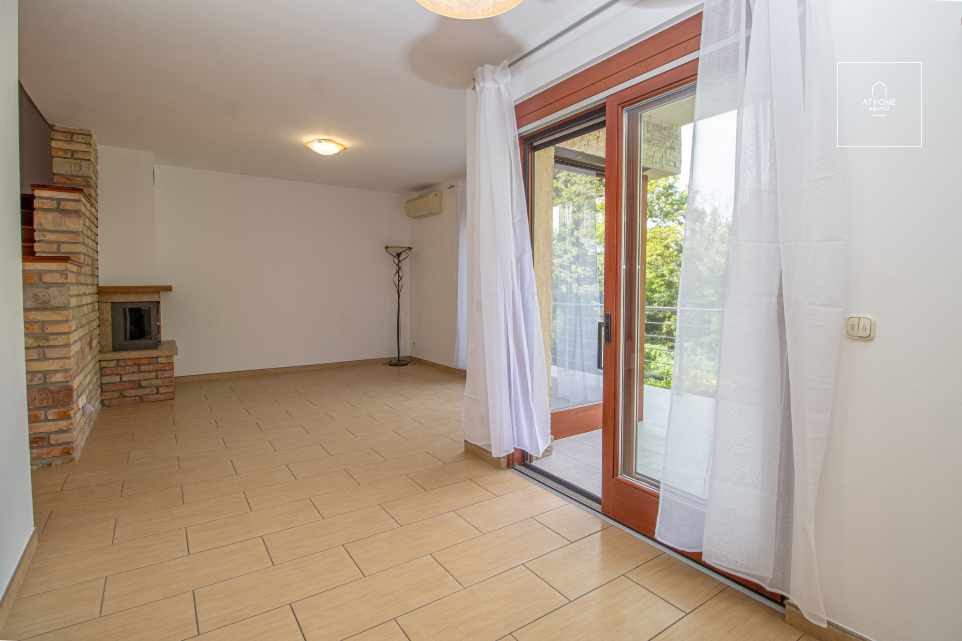 Exclusive detached house for rent Budapest XII. district, Farkasvölgy