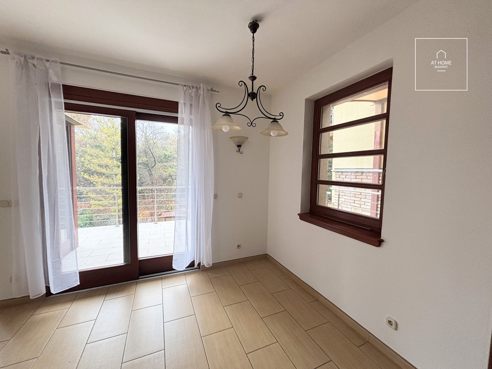 Exclusive detached house for rent Budapest XII. district, Farkasvölgy