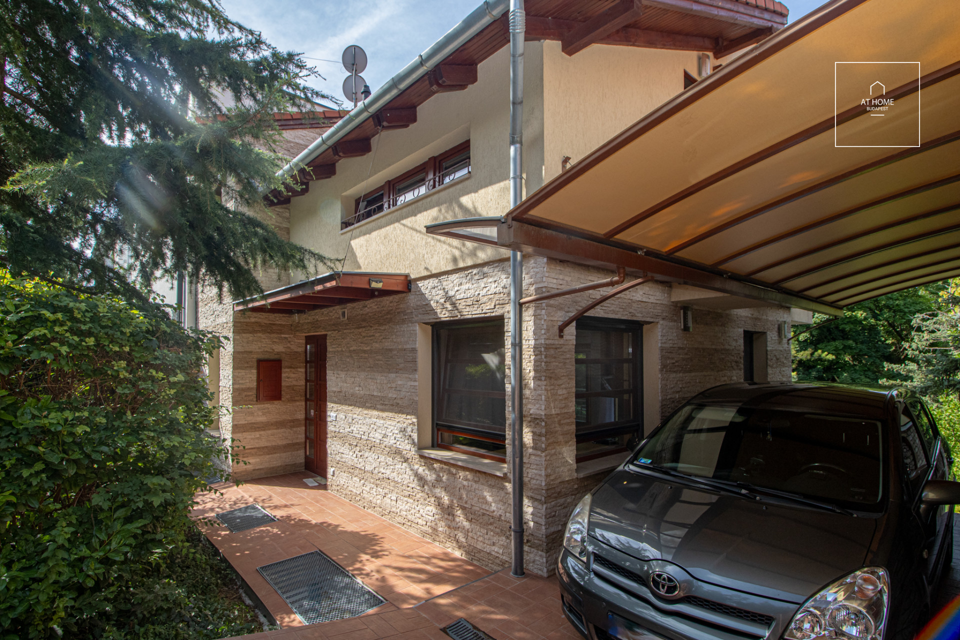 Exclusive detached house for rent Budapest XII. district, Farkasvölgy