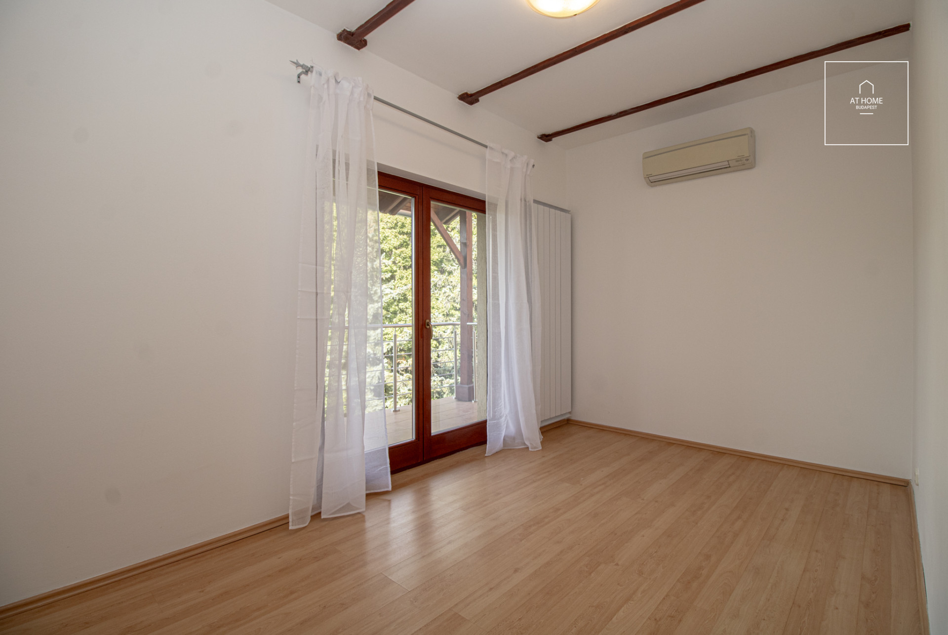 Exclusive detached house for rent Budapest XII. district, Farkasvölgy