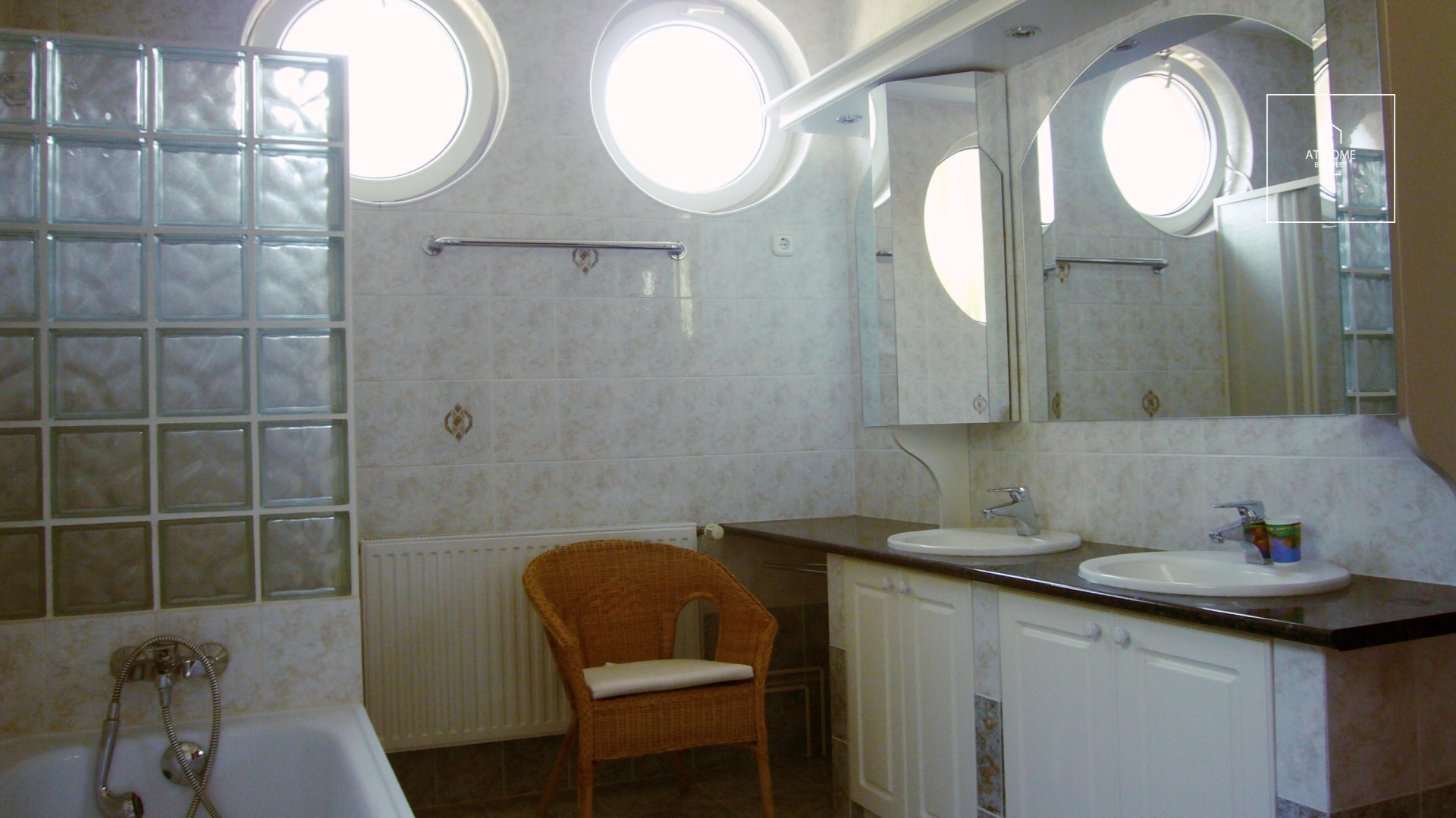 Sunny apartment for rent Budapest XII. district, Farkasvölgy