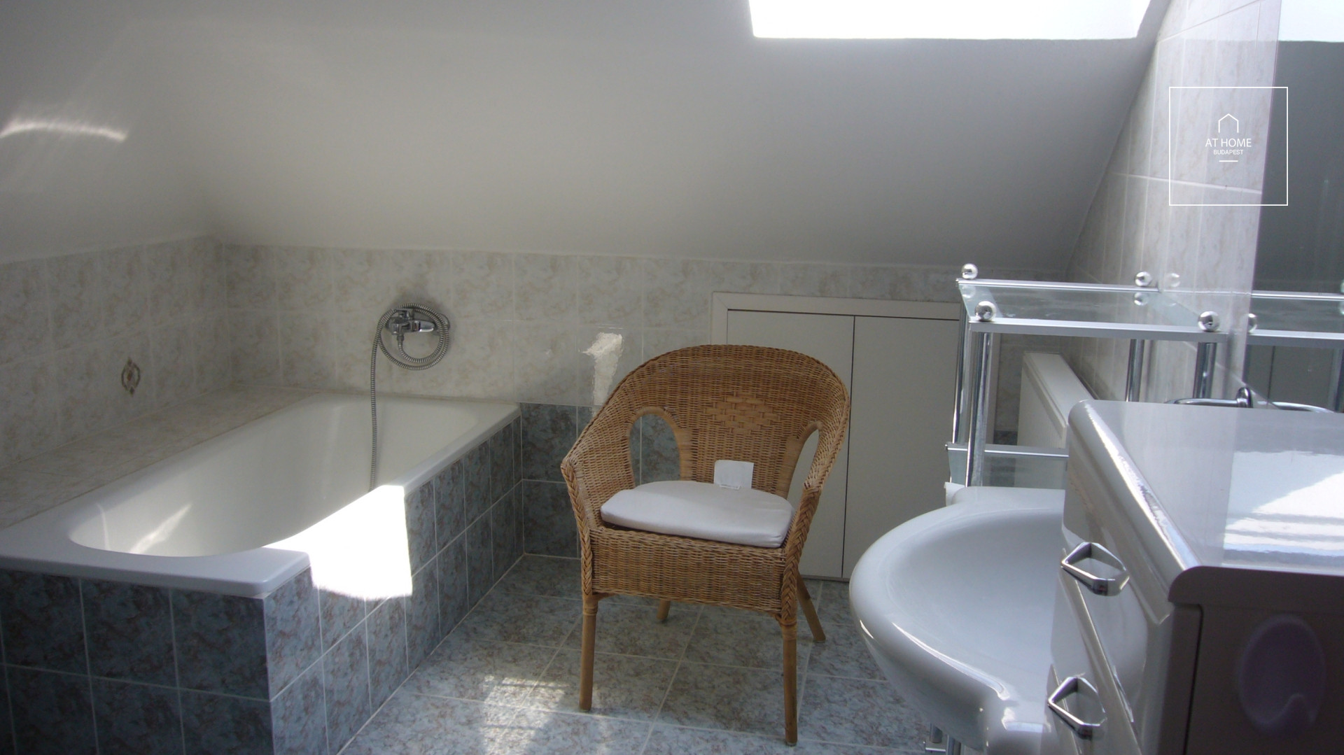 Sunny apartment for rent Budapest XII. district, Farkasvölgy