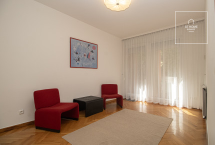 Elegant apartment with garden connection for rent Budapest II. district, Újlak