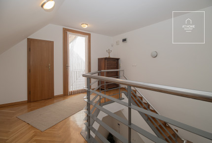 Elegant apartment with garden connection for rent Budapest II. district, Újlak