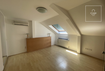 Three-bedroom apartment for rent Budapest I. district, Vár