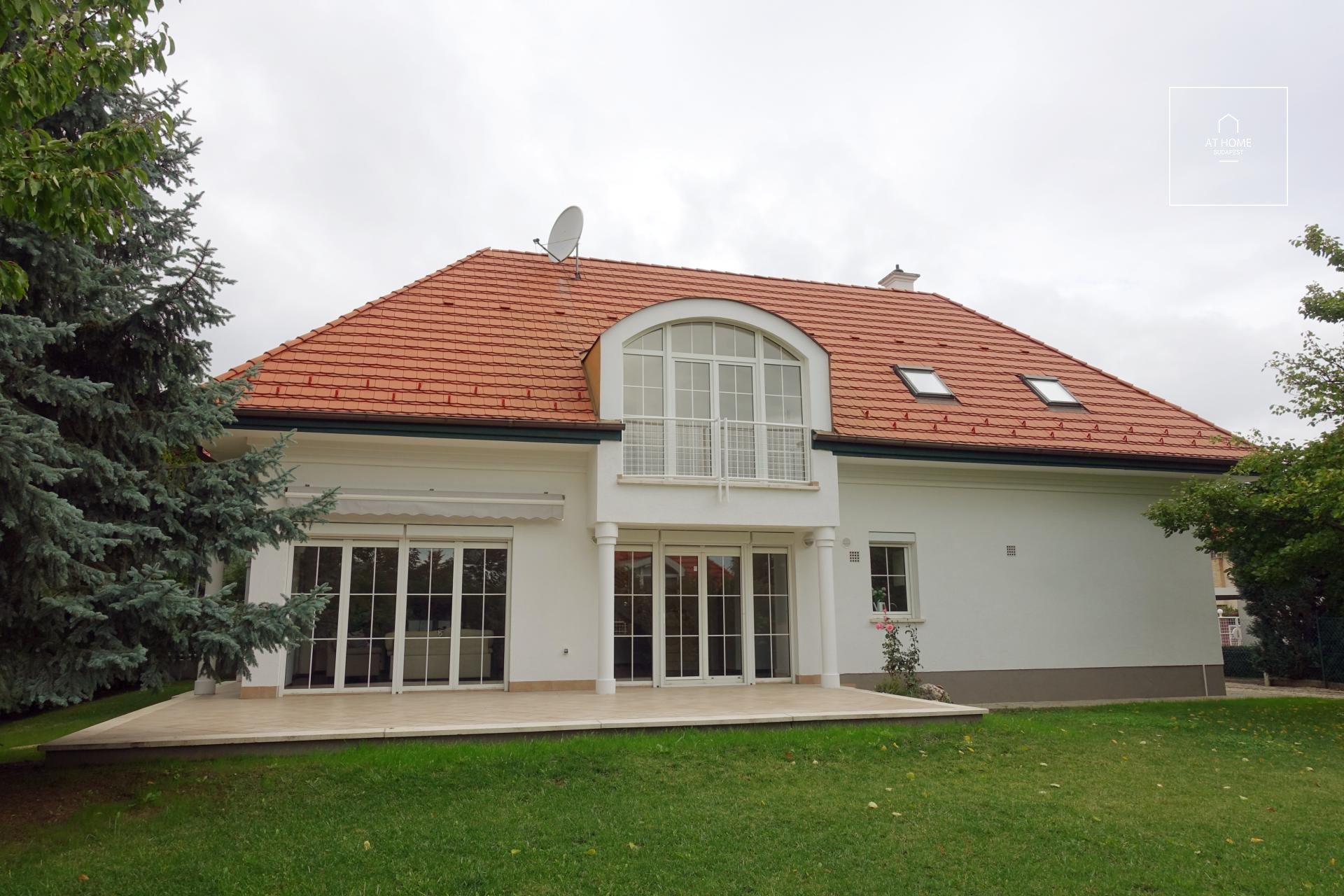 Nice detached house for rent Budapest XI. district, Madárhegy