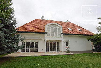 Nice detached house for rent Budapest XI. district, Madárhegy