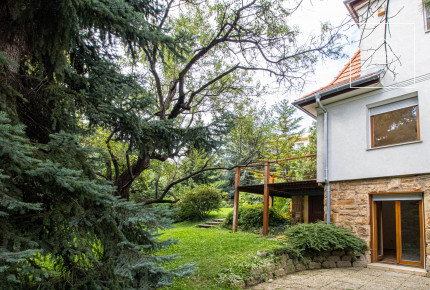 Beautiful detached house for rent Budapest II. district, Zöldmál