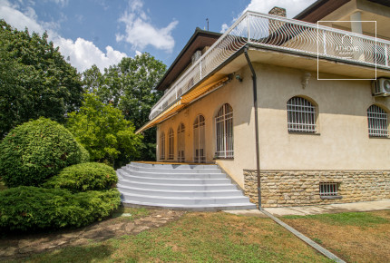 Exclusive detached house for rent Budapest II. district, Szemlőhegy