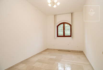 Exclusive detached house for rent Budapest II. district, Szemlőhegy