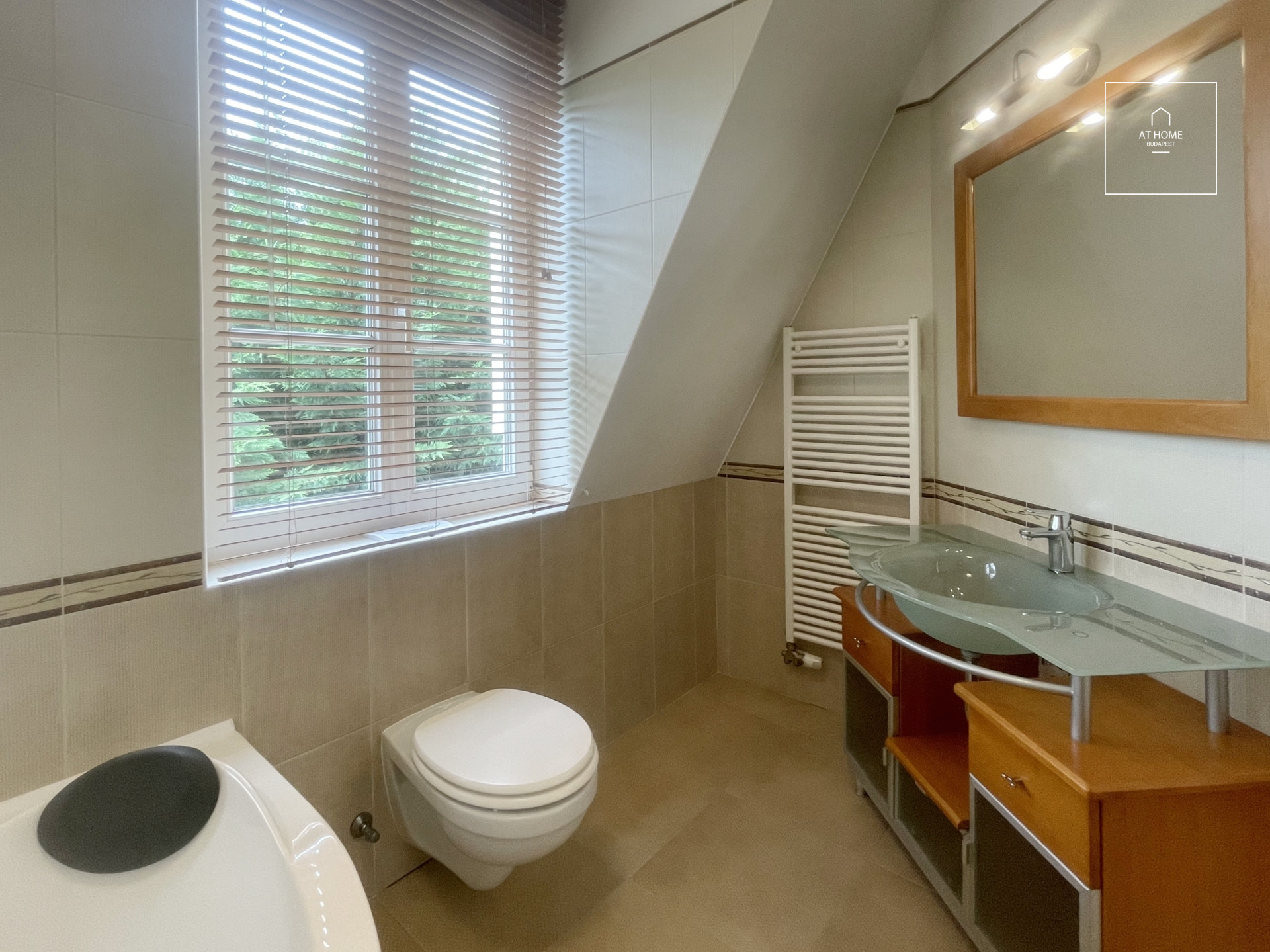 Stunning detached house for sale Budapest, district 2/A, Máriaremete