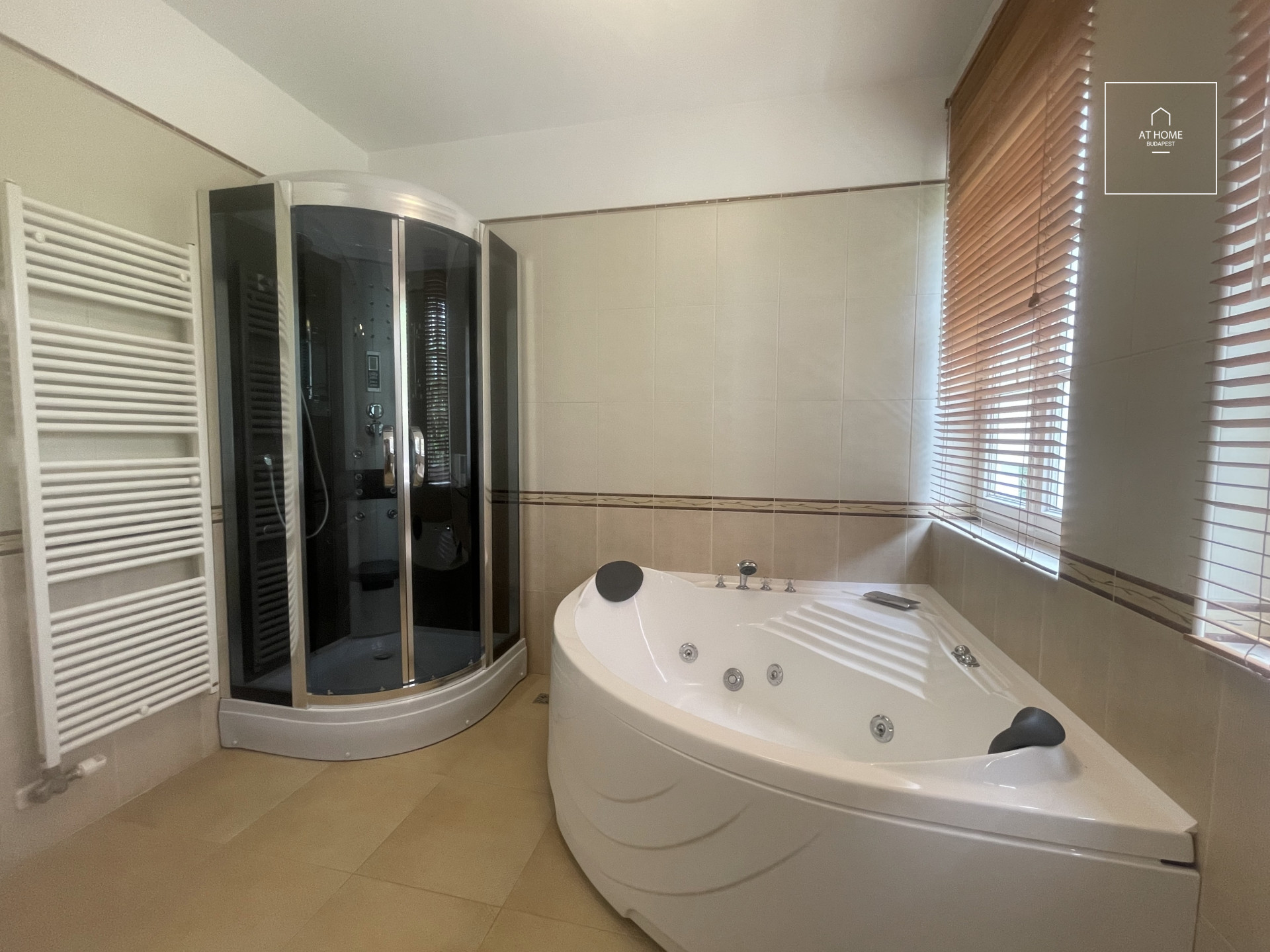 Stunning detached house for sale Budapest, district 2/A, Máriaremete