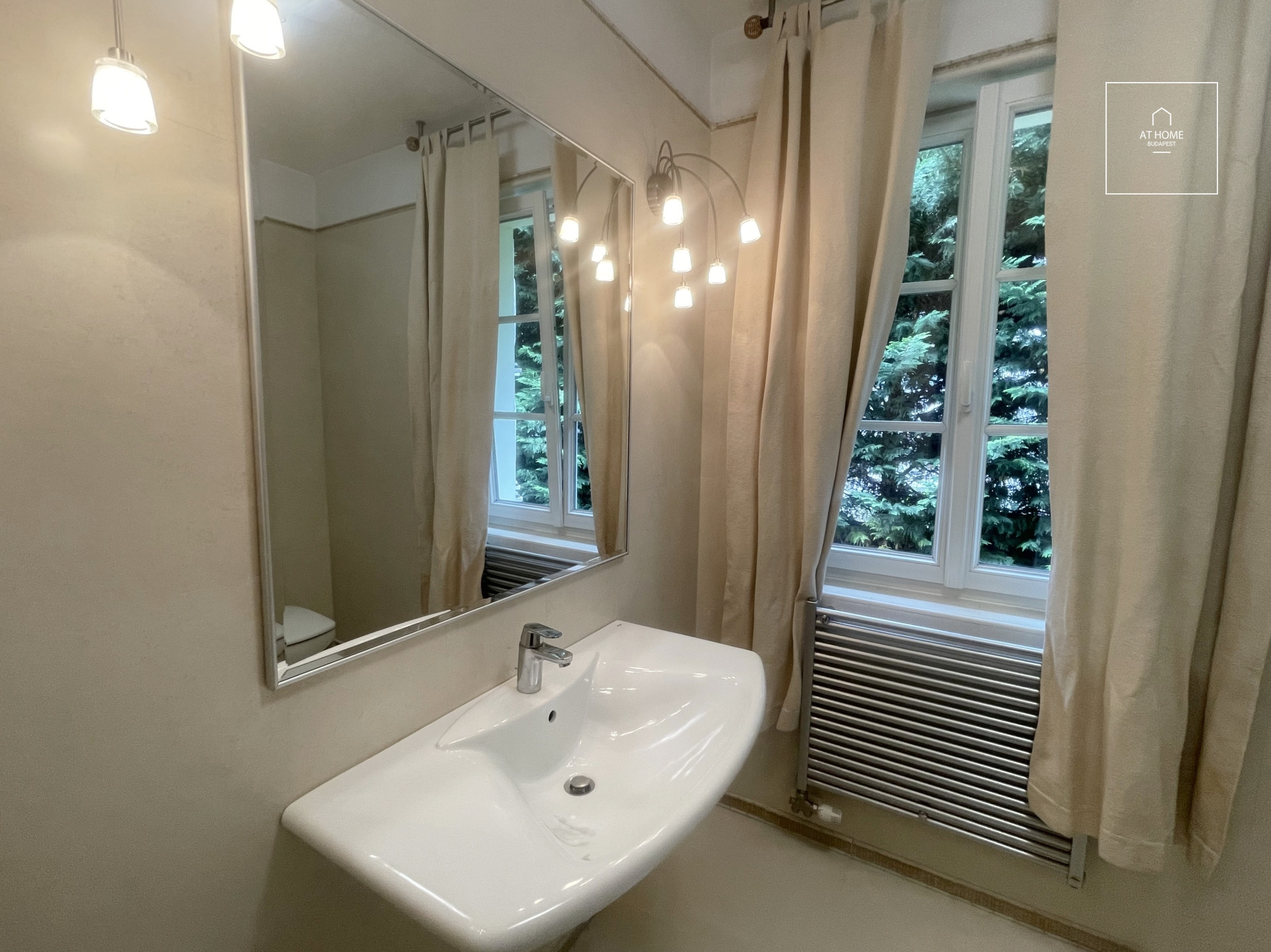 Stunning detached house for sale Budapest, district 2/A, Máriaremete