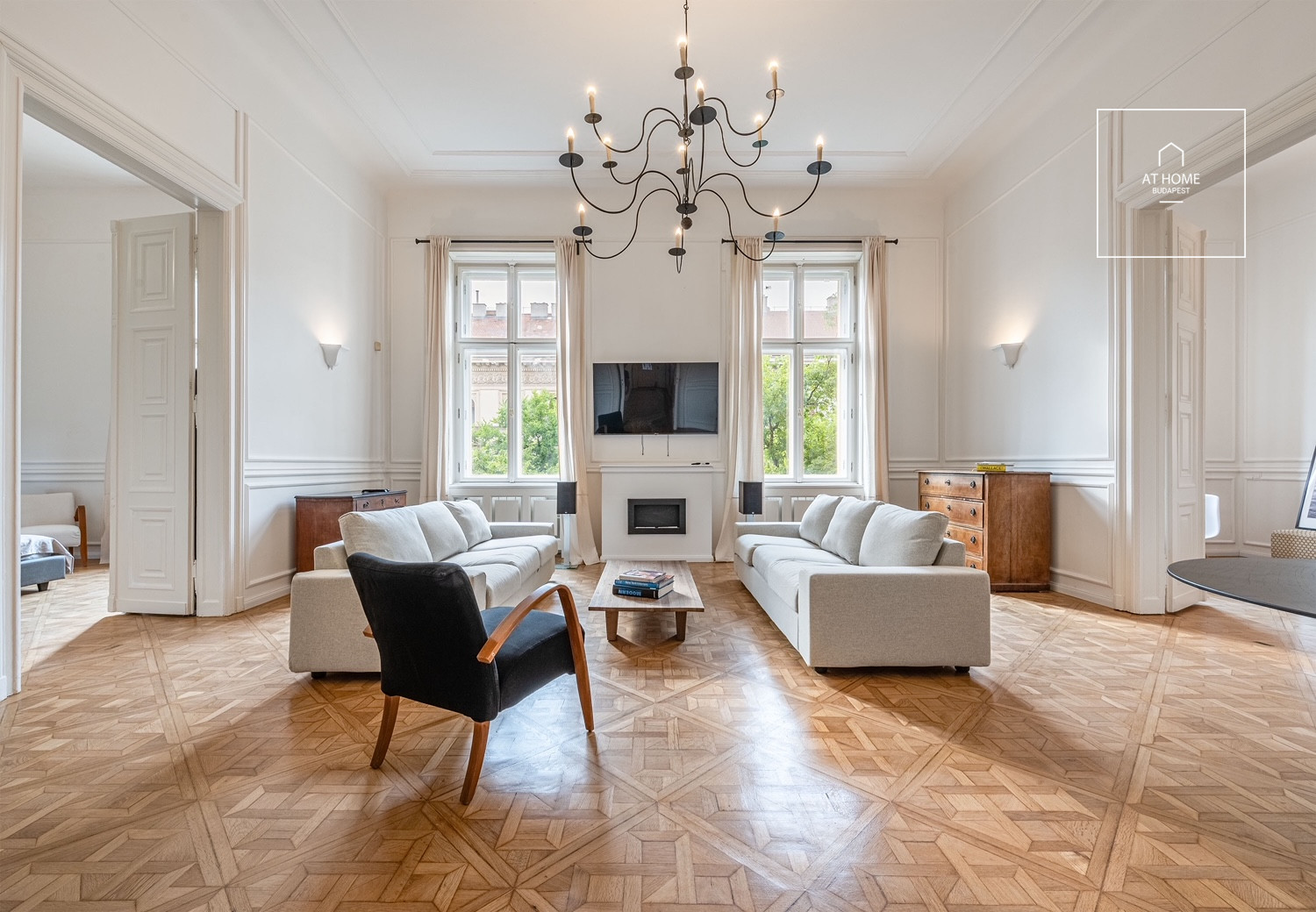 Beautiful refurbished apartment for rent Budapest VI. district, Terézváros