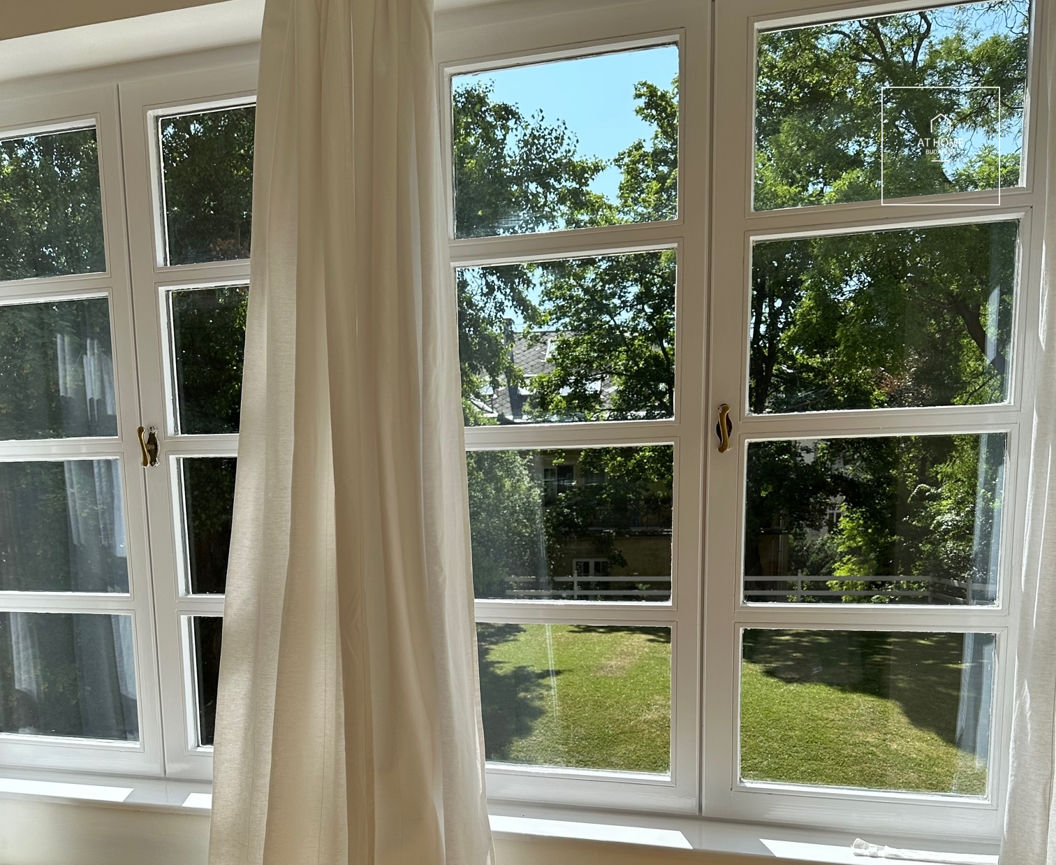 Green belt apartment with garden connection  for rent Budapest II. district, Rézmál