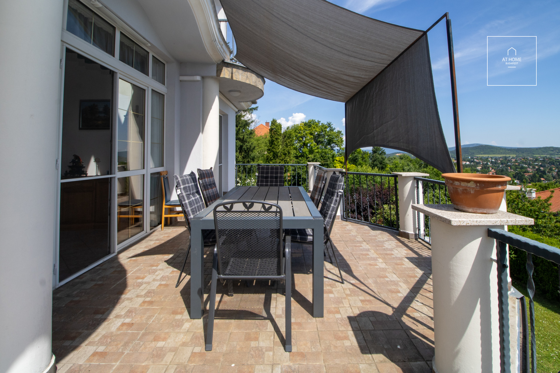 Charming detached house II/A district, Adyliget, Budapest