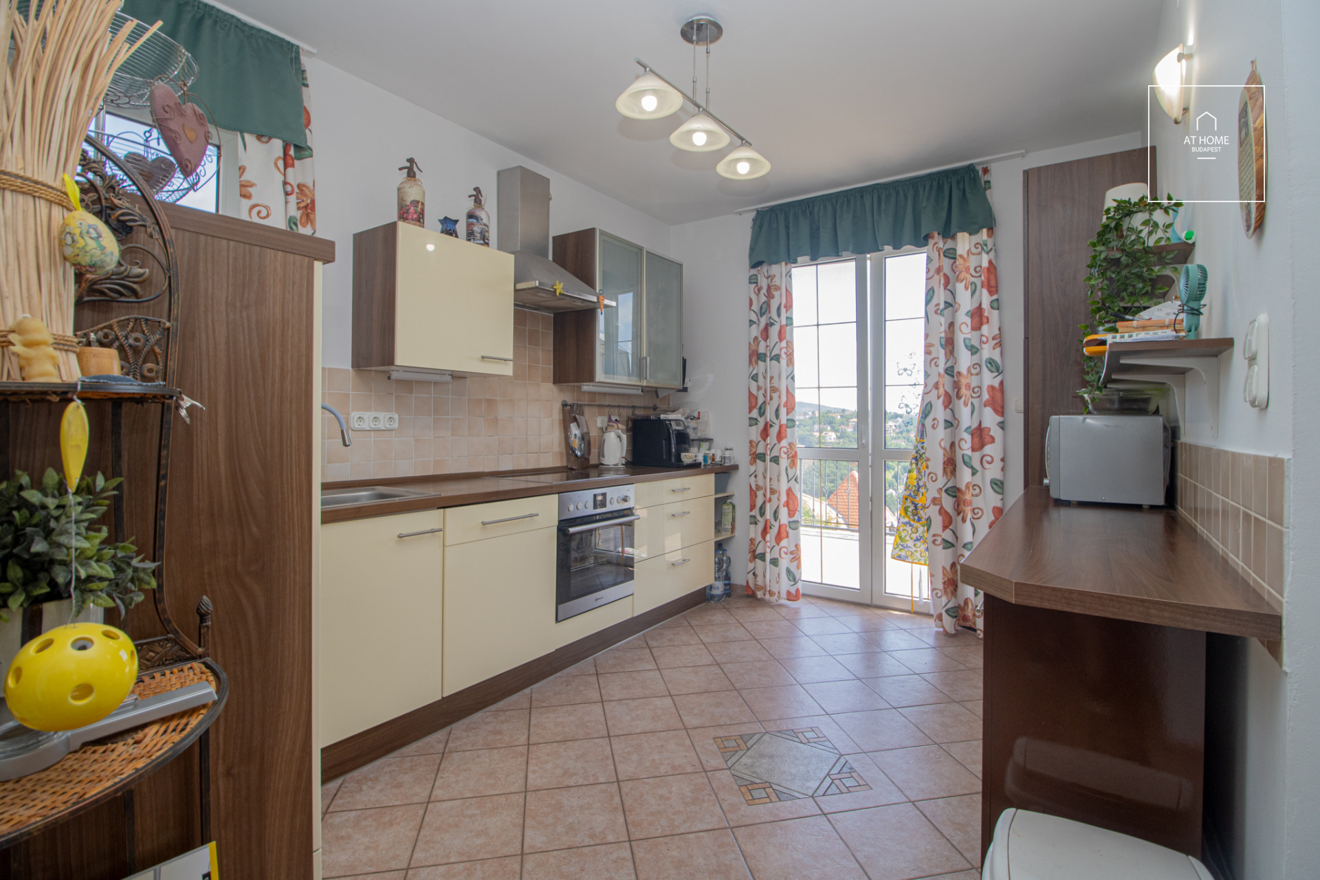 Charming detached house II/A district, Adyliget, Budapest