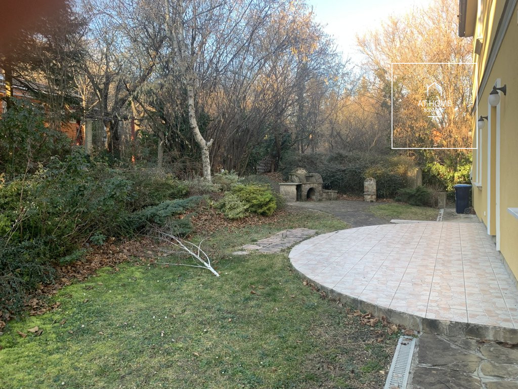 Stunning detached house for rent Budapest III. district, Testvérhegy