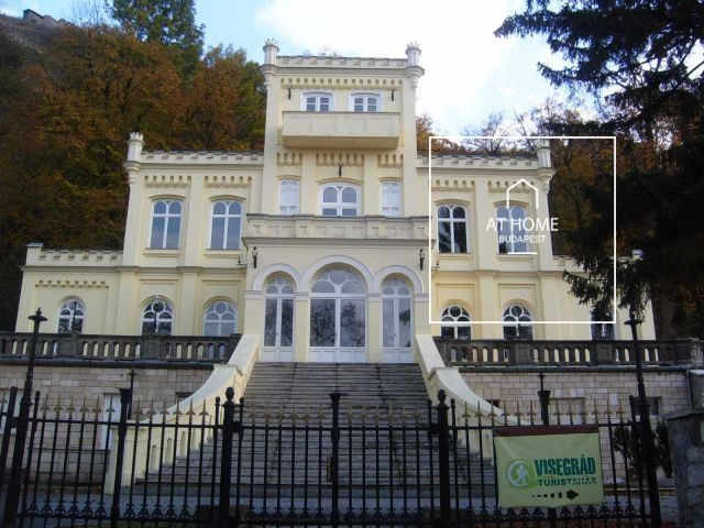 Ízléses Önálló családi ház eladó Visegrádon