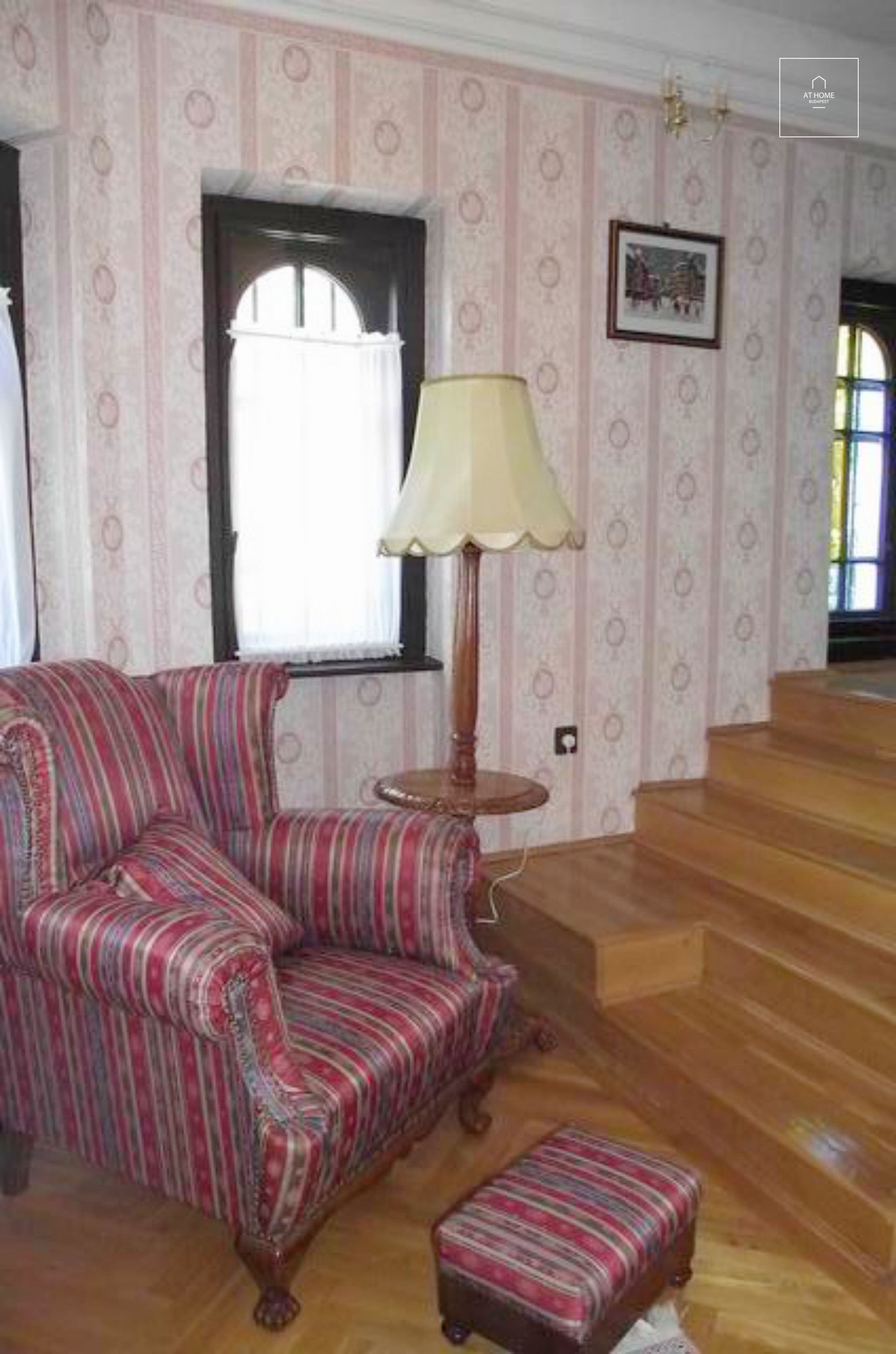 Exclusive villa for sale in Szabadbattyán