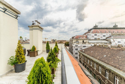 Exkluzív lakás hatalmas tetőterasszal Budapest VI. kerületében